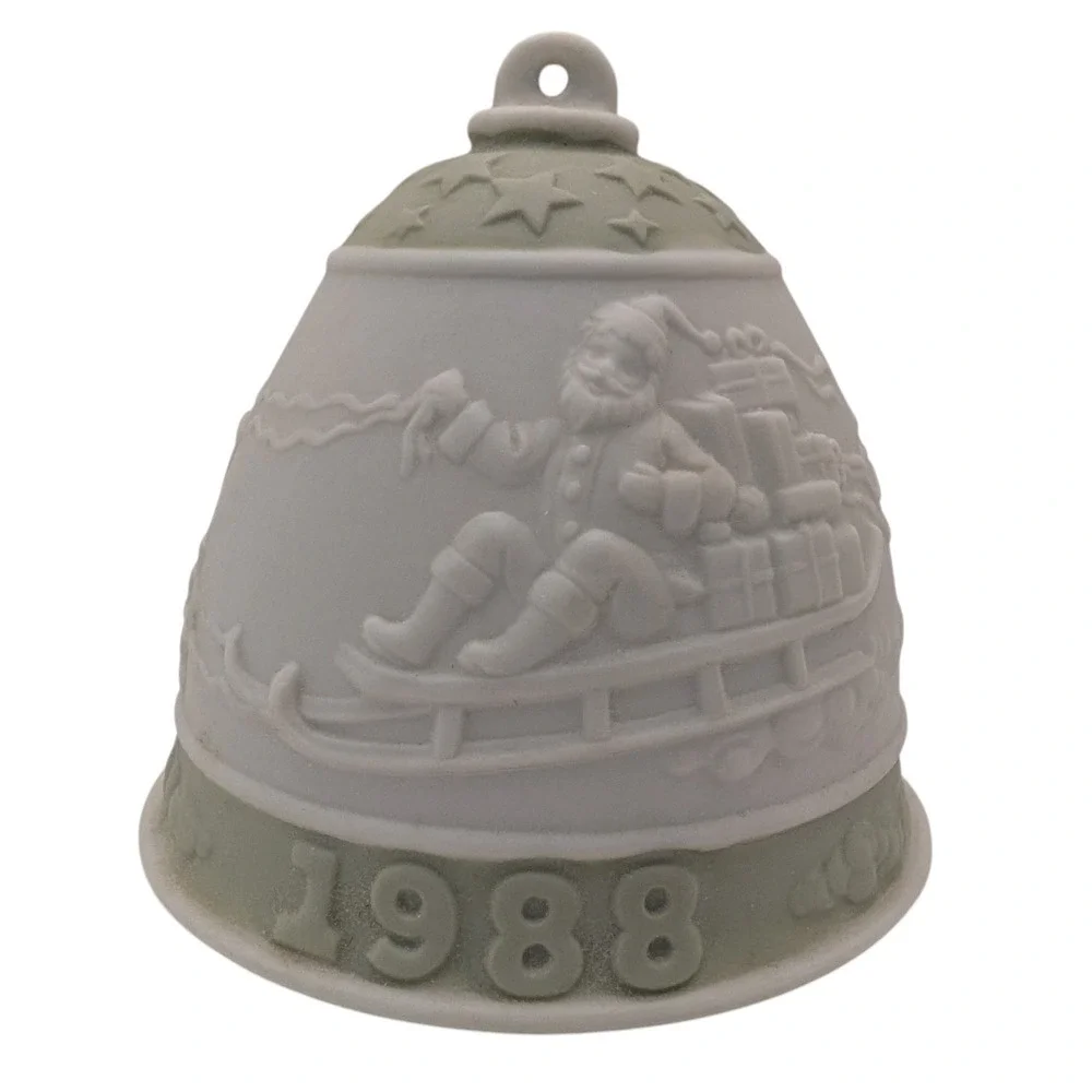 Vintage Lladro Christmas Bell Ornament 1988 Green Santas‎ Sleigh Porcelain Spain